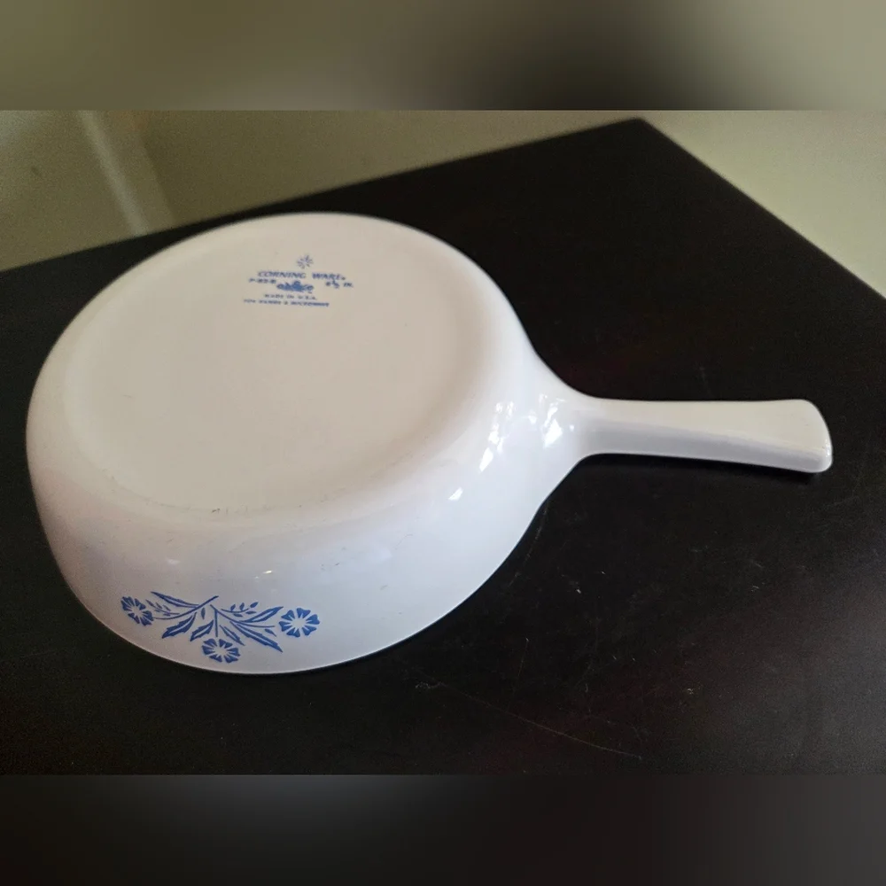 Vintage Corningware P-83-B Blue Cornflower Skillet 6.5